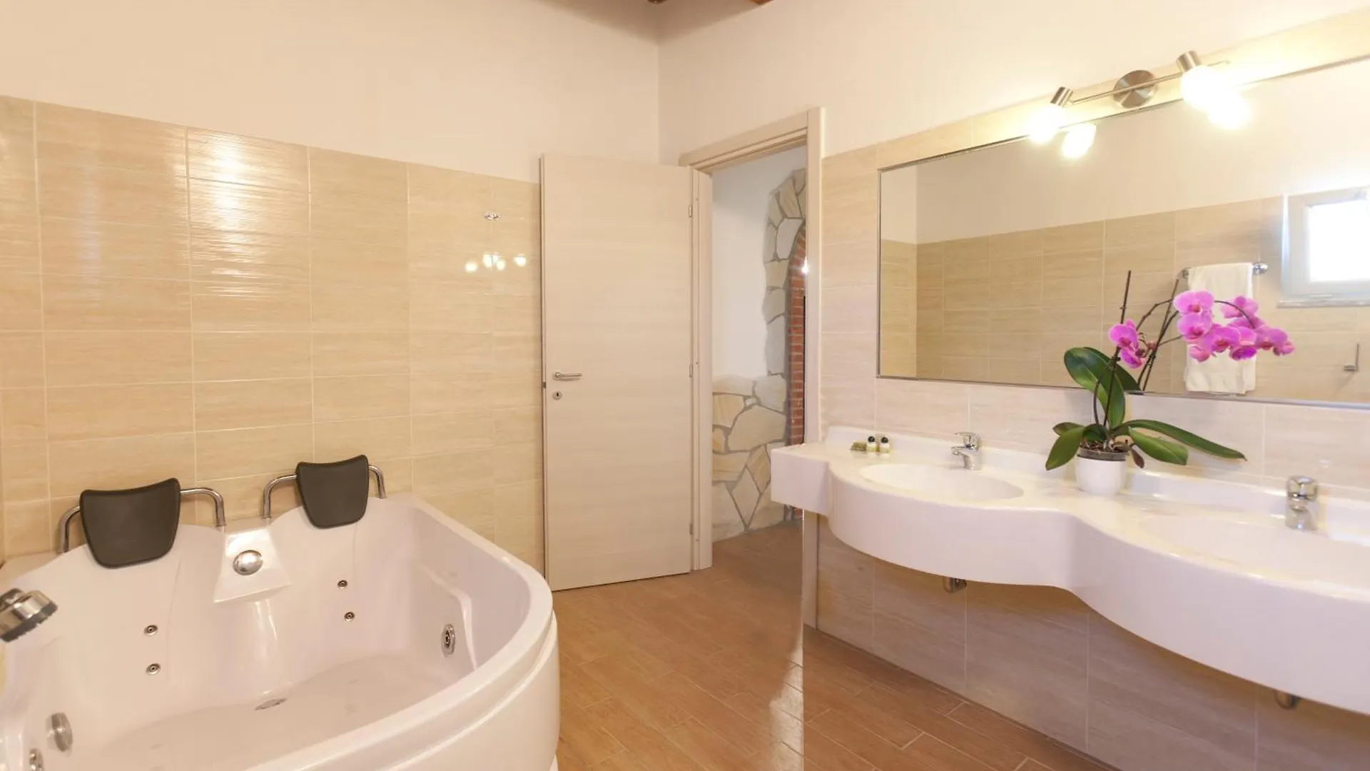Aparthotel Fattoria Maremmana Marina di Grosseto 4*,  Itálie