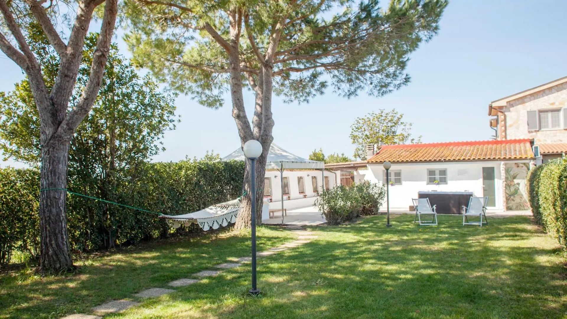 Aparthotel Fattoria Maremmana Marina di Grosseto 4*,